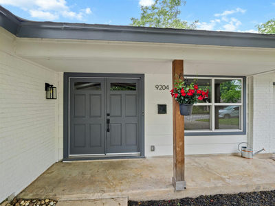 9204 Collinfield Dr — photo 2