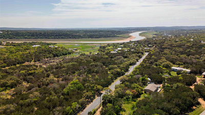 551 Lake View Dr — photo 4