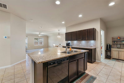 124 Denton Dr — photo 4