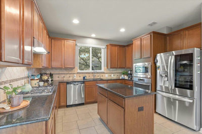 561 Stone View Trl — photo 3