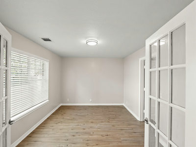 8001 Brienne Dr — photo 4