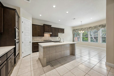 365 Arapaho Dr — photo 4