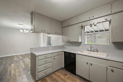 8616 Willowick Dr — photo 3