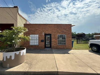 117 S Main St — photo 2