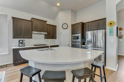 902 Catalina Ln — photo 3