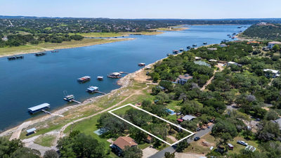 20808 Lakeshore Dr W — photo 3