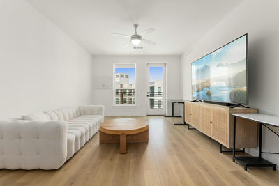1701 Simond Ave #612 — photo 4