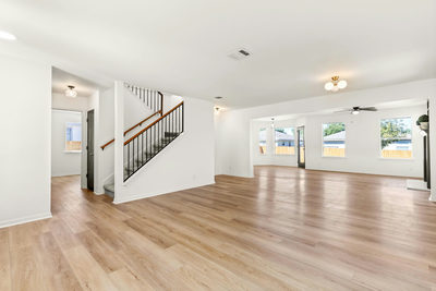 208 Langely St — photo 2