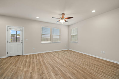 416 Staunton Dr — photo 5