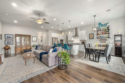 3925 Tavarez St — photo 3