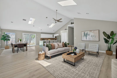 411 W Live Oak St — photo 5