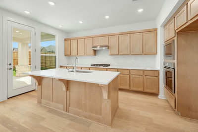 233 Rightfield Dr — photo 2