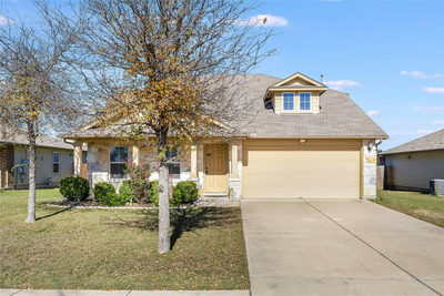 704 Mitchell Dr — photo 2
