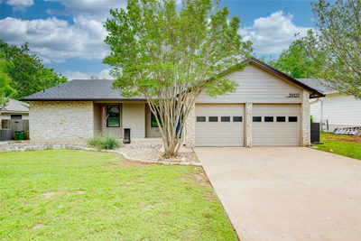 3907 Skipton Dr — photo 2