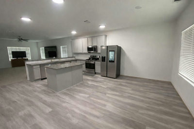 208 Eagle Lake Dr — photo 2