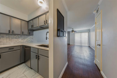 501 W 26th St #103 — photo 2