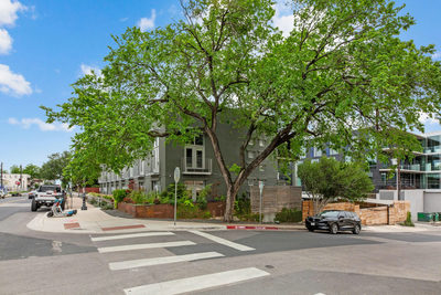 1305 E 6th St #13 — photo 2