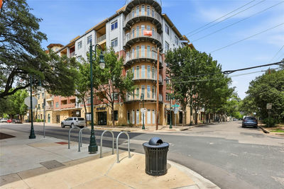910 W 25th St #507 — photo 2