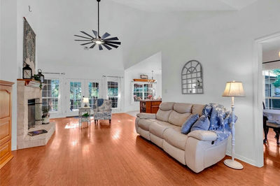 206 S Cowal Dr — photo 4