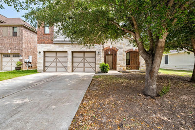 9109 Ipswich Bay Dr — photo 2