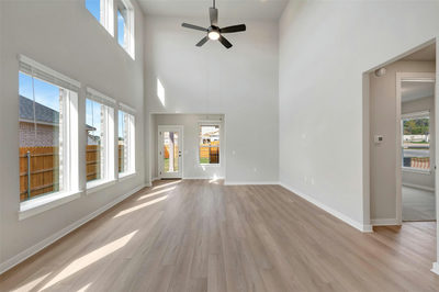 635 Clarissa St — photo 5