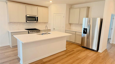 378 Callahan Loop — photo 2