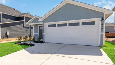 390 Ebbsfleet Dr — photo 2