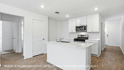 390 Ebbsfleet Dr — photo 3