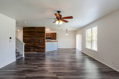 711 Abundance Ln — photo 3