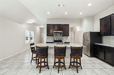 107 Saranac Dr — photo 4