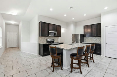 107 Saranac Dr — photo 3