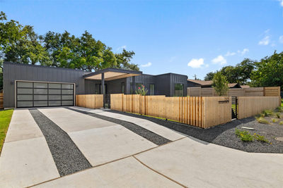 2305 Southern Oaks Dr — photo 4
