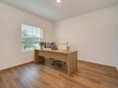 1208 Sweetspire St — photo 4