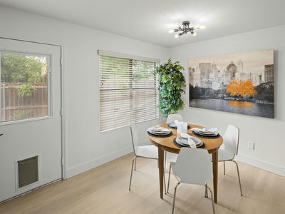 512 Eberhart Ln #1003 — photo 3