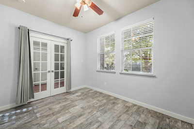 411 Olmos Dr — photo 5