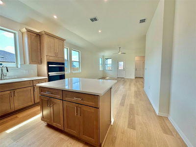 6151 Marsh Ln — photo 5