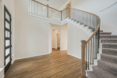 129 Grand Canyon Way — photo 2