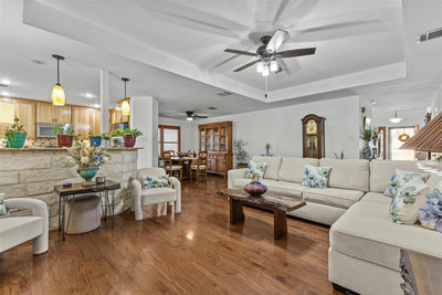 7513 Vol Walker Dr — photo 2