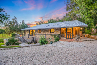 1121 Hidden Valley Rd — photo 4