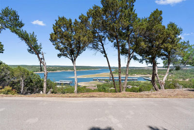 6203 Lakeshore Dr — photo 2