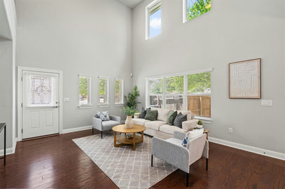 12900 Michelangelo St — photo 3