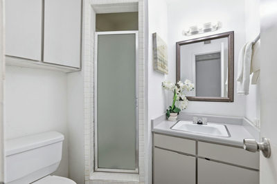 101 E 33rd St #206 — photo 5