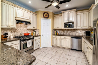 8501 Fulbright Ln — photo 3