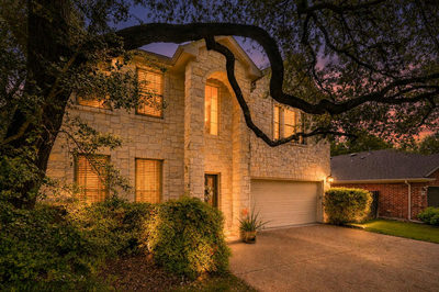 8501 Fulbright Ln — photo 2