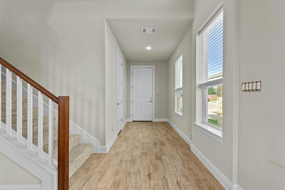 124 Oakstone Dr — photo 5