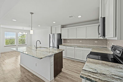 108 W Eli Chandler St — photo 5