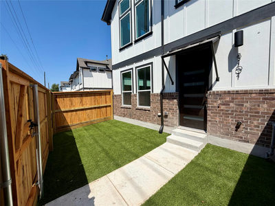 200 W 56th St #8101 — photo 3