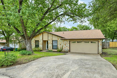8601 Danville Dr — photo 2