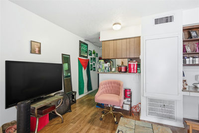 2801 Hemphill Park #A103 — photo 3
