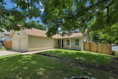 9723 Moorberry St — photo 3
